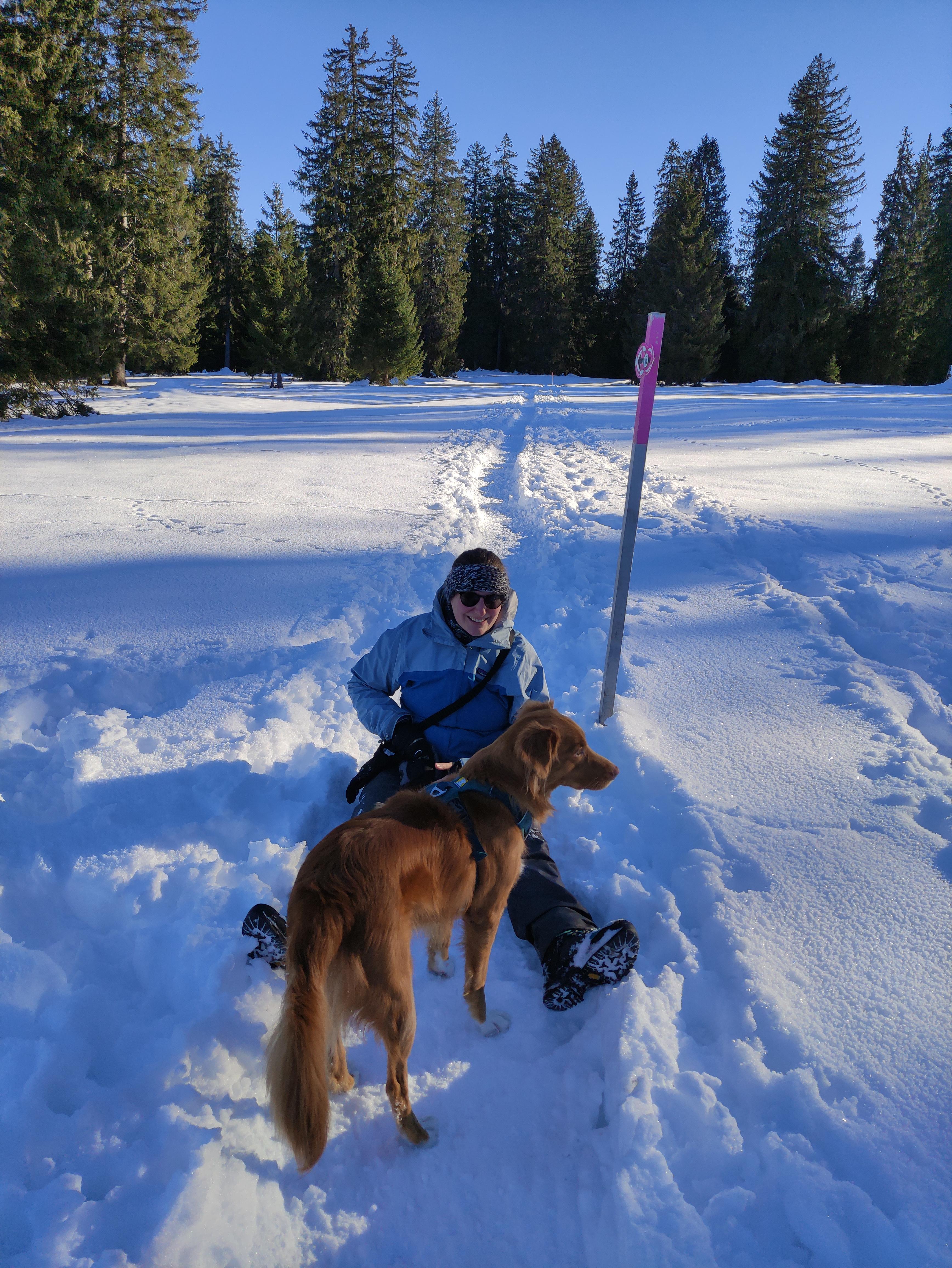 Marisa und Hund im Winter